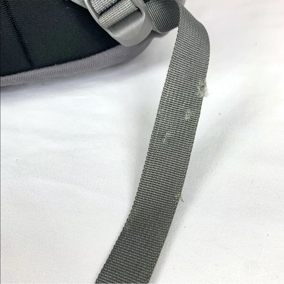 The North Face Vault Salmon and Gray Backpack. - Picture 5 of 8